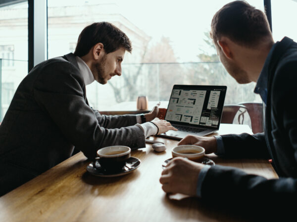 Building Your First Sales Process: A Guide for First-Time Founders