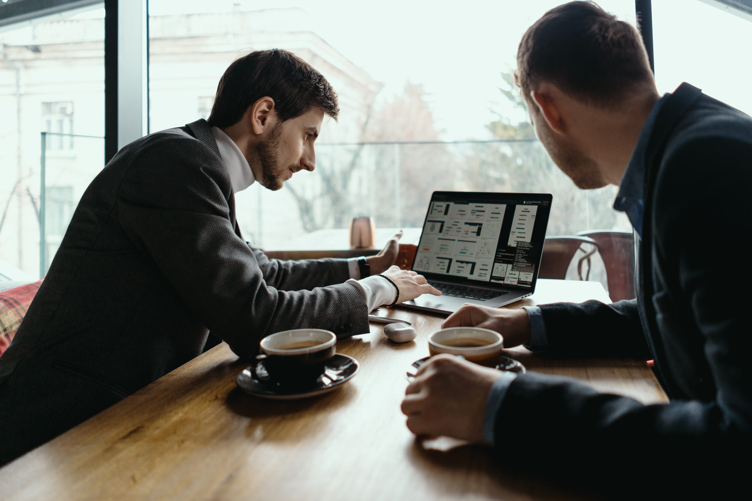 Building Your First Sales Process: A Guide for First-Time Founders