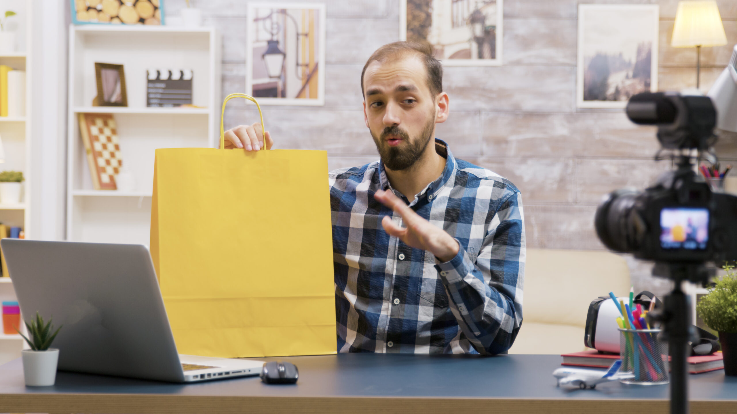 How to Run a Product Demo That Actually Closes Deals